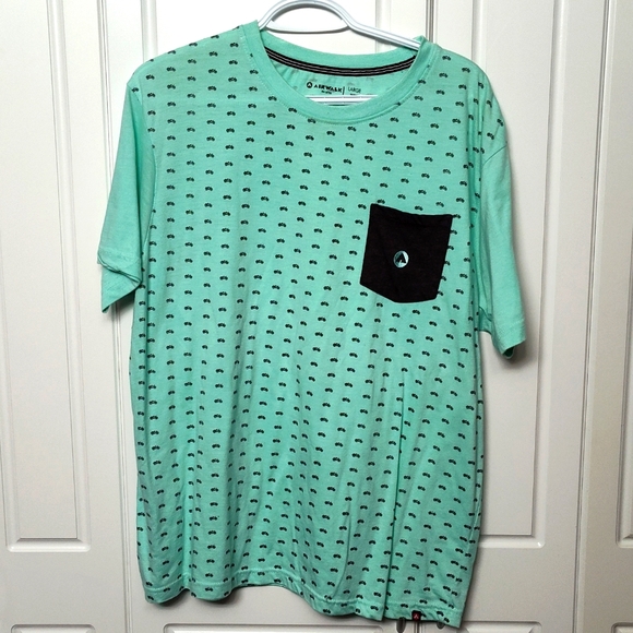 Unique T-Shirt with bicycle pattern - Picture 1 of 3